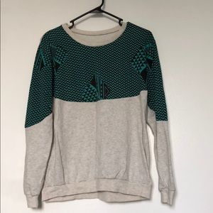 Women’s geometric print sweater